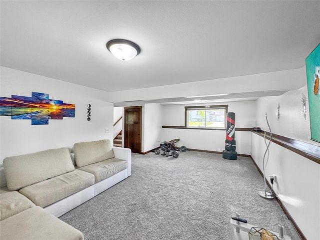 1628 Hazeltine Drive, Eau Claire, WI 54703
