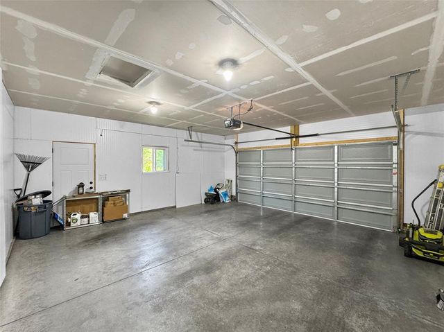 1628 Hazeltine Drive, Eau Claire, WI 54703