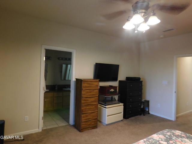 9413 Karen Avenue, California City, CA 93505