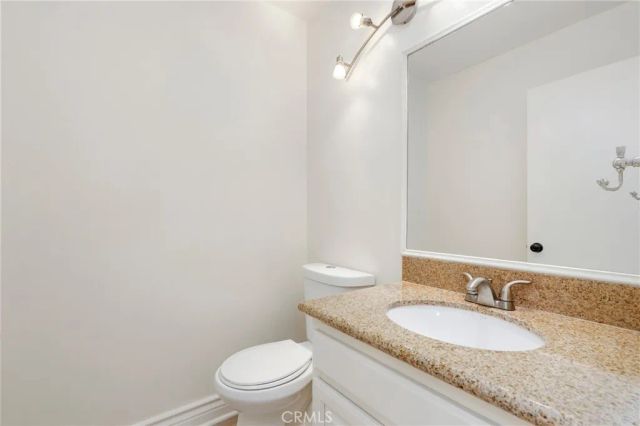 2175 Pacific Avenue G1, Costa Mesa, CA 92627