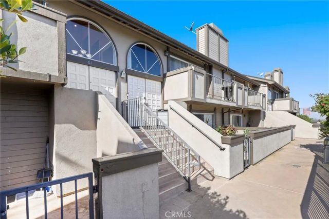 2175 Pacific Avenue G1, Costa Mesa, CA 92627