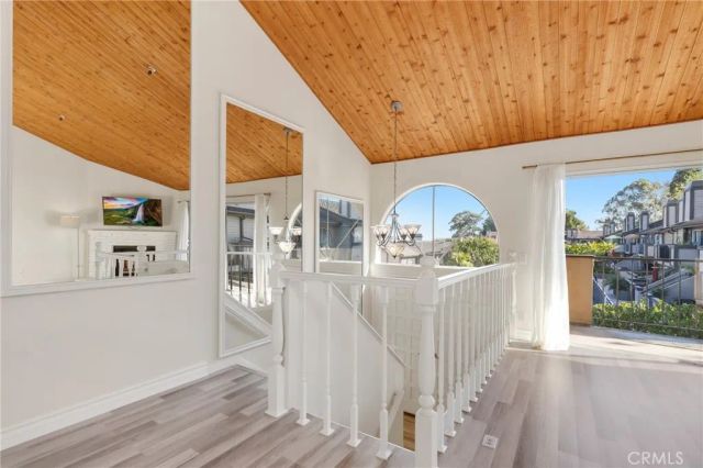 2175 Pacific Avenue G1, Costa Mesa, CA 92627