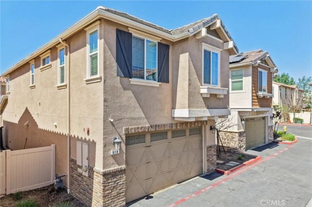 618 S Brampton Lane, Rialto, CA 92376