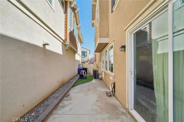 618 S Brampton Lane, Rialto, CA 92376