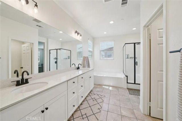 618 S Brampton Lane, Rialto, CA 92376