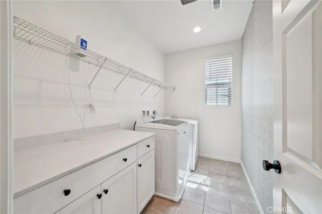 618 S Brampton Lane, Rialto, CA 92376