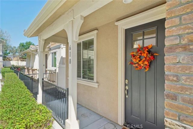 618 S Brampton Lane, Rialto, CA 92376