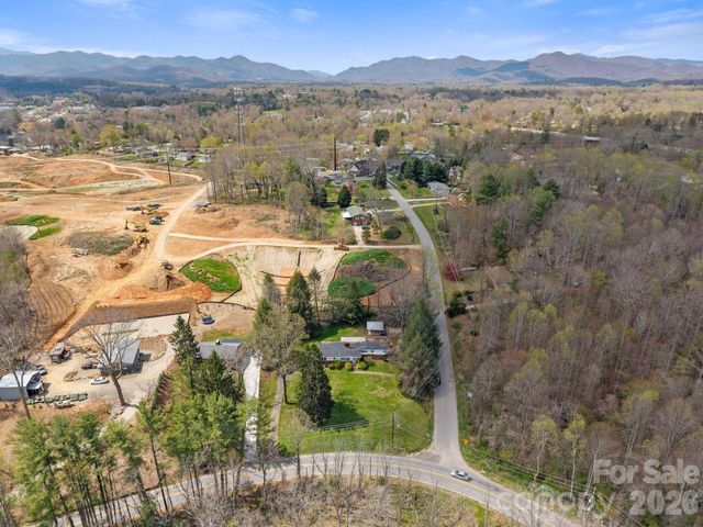 7 Acton Woods Road, Candler, NC 28715