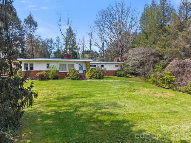 7 Acton Woods Road, Candler, NC 28715