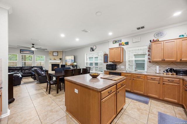 4903 Green Jameson, San Antonio, TX 78253