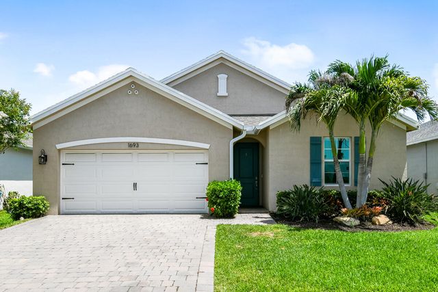 1693 NE White Pine Terrace, Jensen Beach, FL 34957