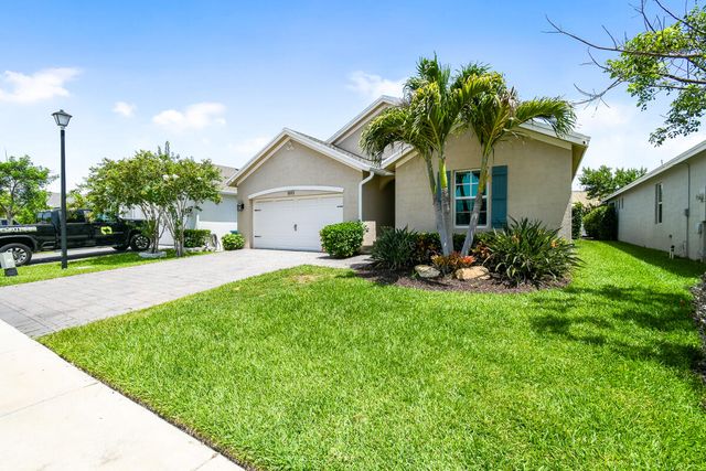 1693 NE White Pine Terrace, Jensen Beach, FL 34957