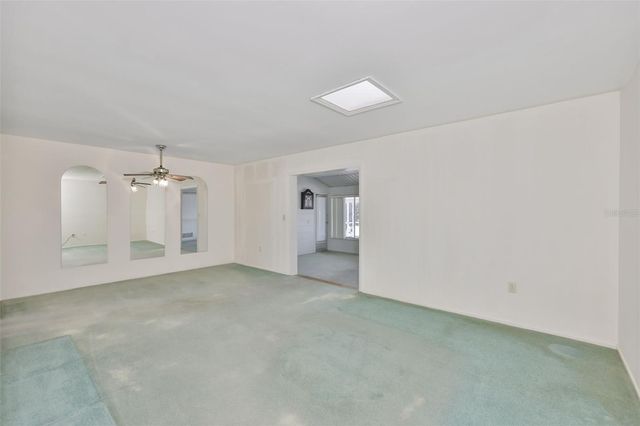 1502 DESERT HILLS DRIVE, Sun City Center, FL 33573