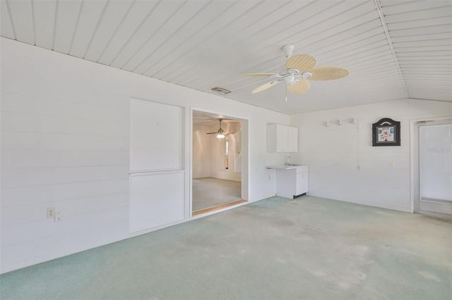 1502 DESERT HILLS DRIVE, Sun City Center, FL 33573