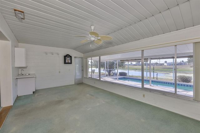 1502 DESERT HILLS DRIVE, Sun City Center, FL 33573