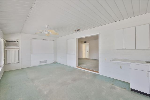 1502 DESERT HILLS DRIVE, Sun City Center, FL 33573