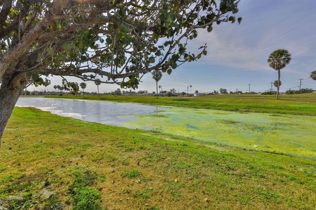 1502 DESERT HILLS DRIVE, Sun City Center, FL 33573