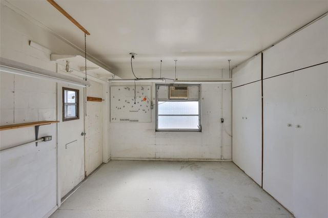 1502 DESERT HILLS DRIVE, Sun City Center, FL 33573