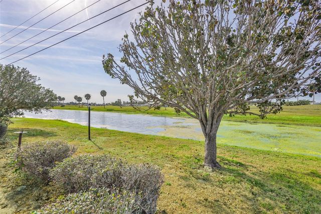 1502 DESERT HILLS DRIVE, Sun City Center, FL 33573