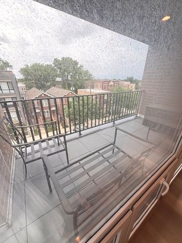 2342 W Adams Street 404, Chicago, IL 60612