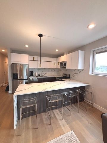 2342 W Adams Street 404, Chicago, IL 60612