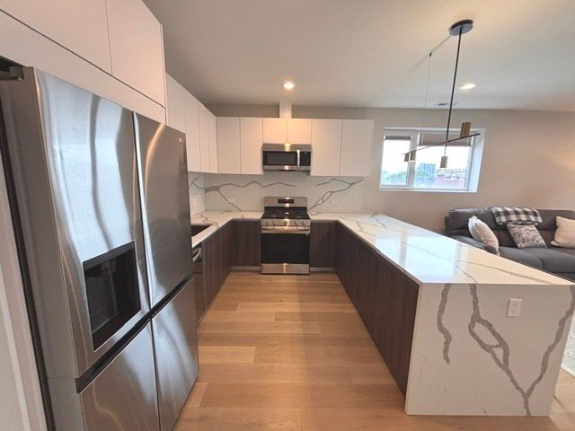 2342 W Adams Street 404, Chicago, IL 60612