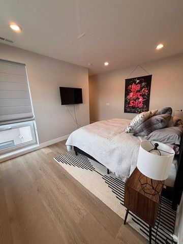 2342 W Adams Street 404, Chicago, IL 60612