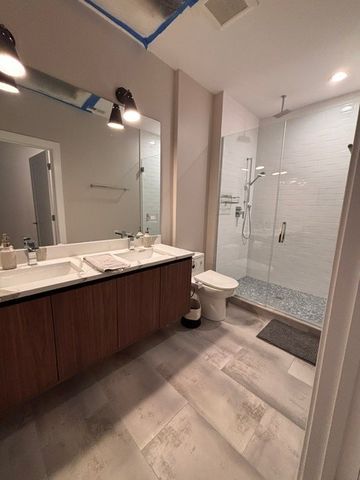 2342 W Adams Street 404, Chicago, IL 60612