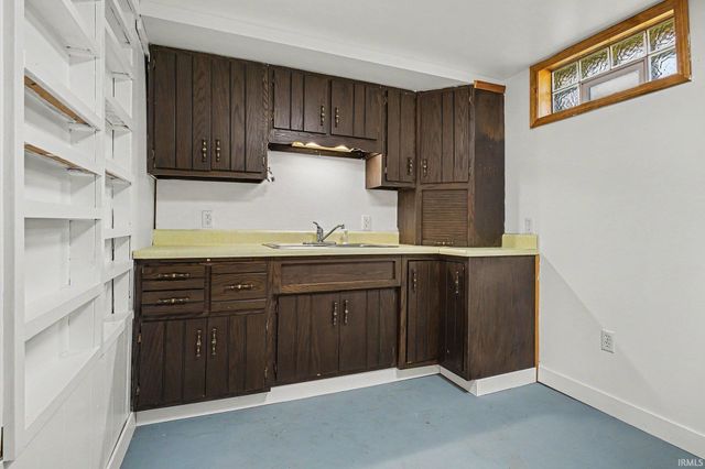 10787 N D Drive, Kendallville, IN 46755