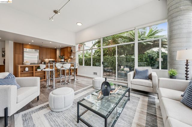 5855 Horton St 414, Emeryville, CA 94608