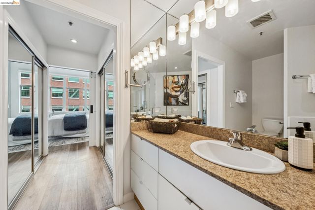 5855 Horton St 414, Emeryville, CA 94608