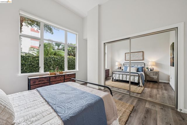 5855 Horton St 414, Emeryville, CA 94608