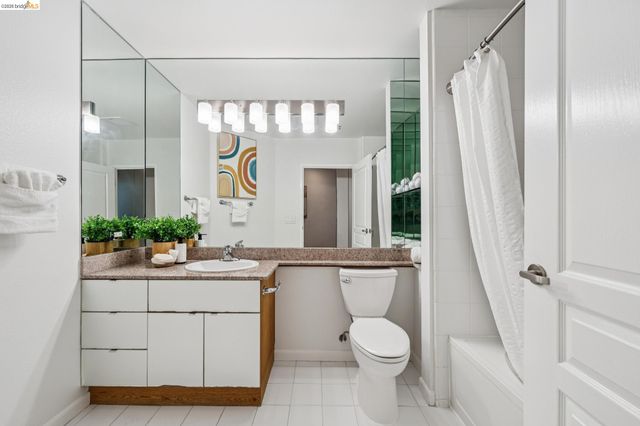 5855 Horton St 414, Emeryville, CA 94608