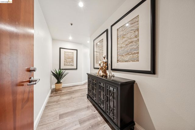 5855 Horton St 414, Emeryville, CA 94608