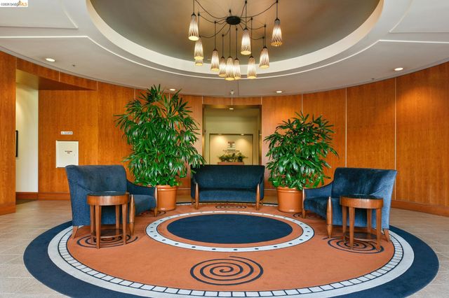 5855 Horton St 414, Emeryville, CA 94608