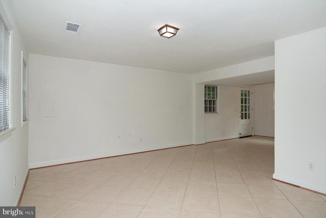 5504 BEECH AVE, Bethesda, MD 20814