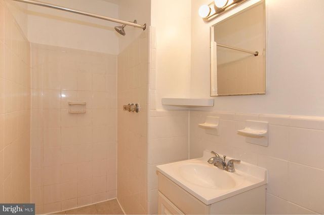 5504 BEECH AVE, Bethesda, MD 20814