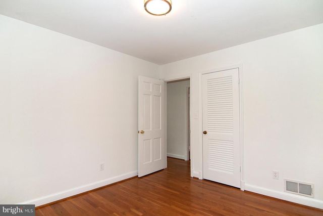 5504 BEECH AVE, Bethesda, MD 20814