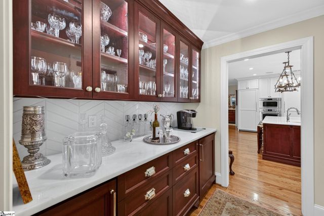 18 Lavista Court, Greenville, SC 29601