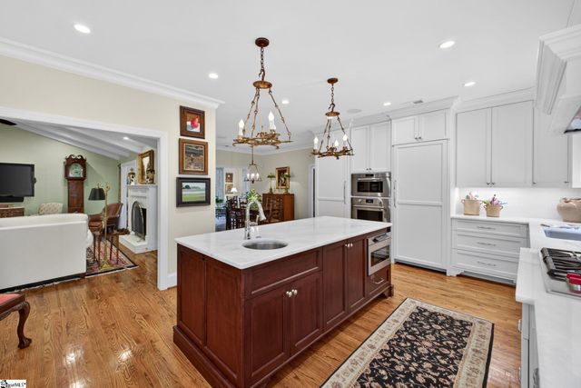 18 Lavista Court, Greenville, SC 29601