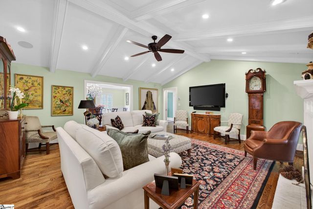 18 Lavista Court, Greenville, SC 29601
