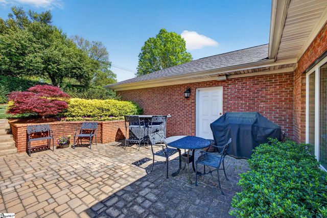 18 Lavista Court, Greenville, SC 29601