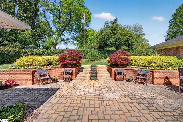 18 Lavista Court, Greenville, SC 29601