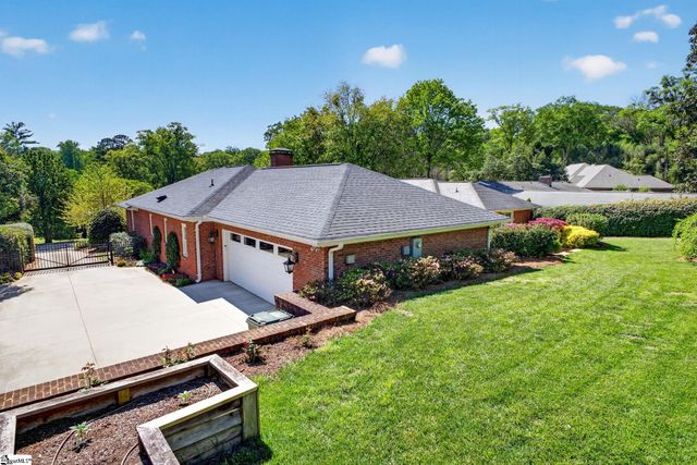 18 Lavista Court, Greenville, SC 29601