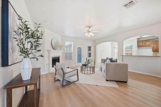 13826 Salmon Drive, Frisco, TX 75035