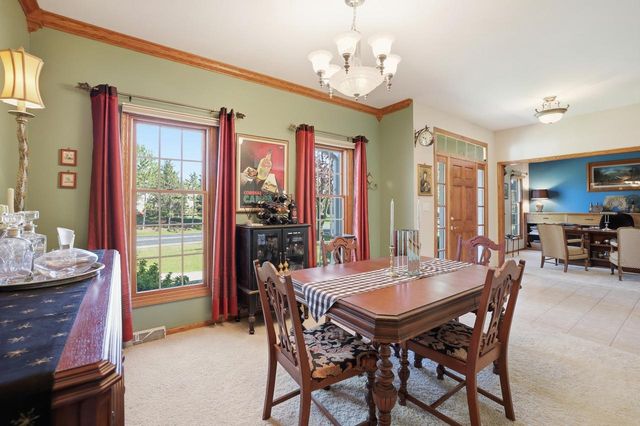 6852 Bellvue COURT, West Bend, WI 53090