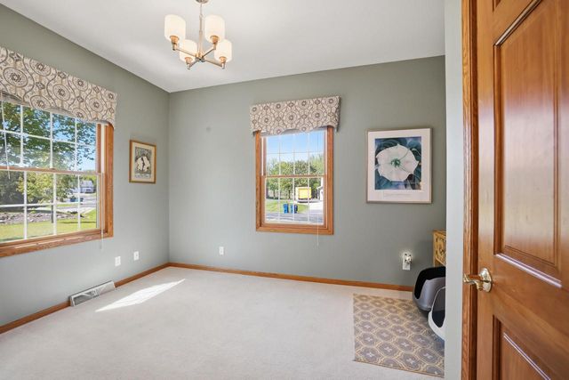 6852 Bellvue COURT, West Bend, WI 53090