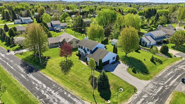 6852 Bellvue COURT, West Bend, WI 53090