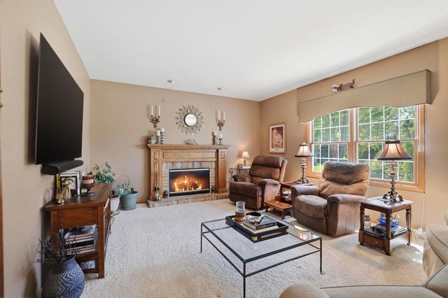 6852 Bellvue COURT, West Bend, WI 53090