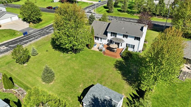6852 Bellvue COURT, West Bend, WI 53090